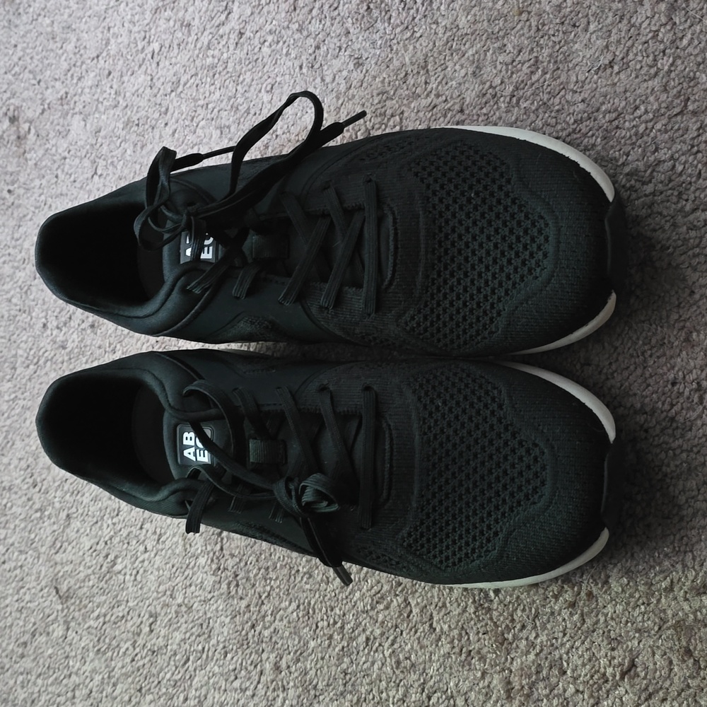 Abeo mxv shift mom/xv running sneaker